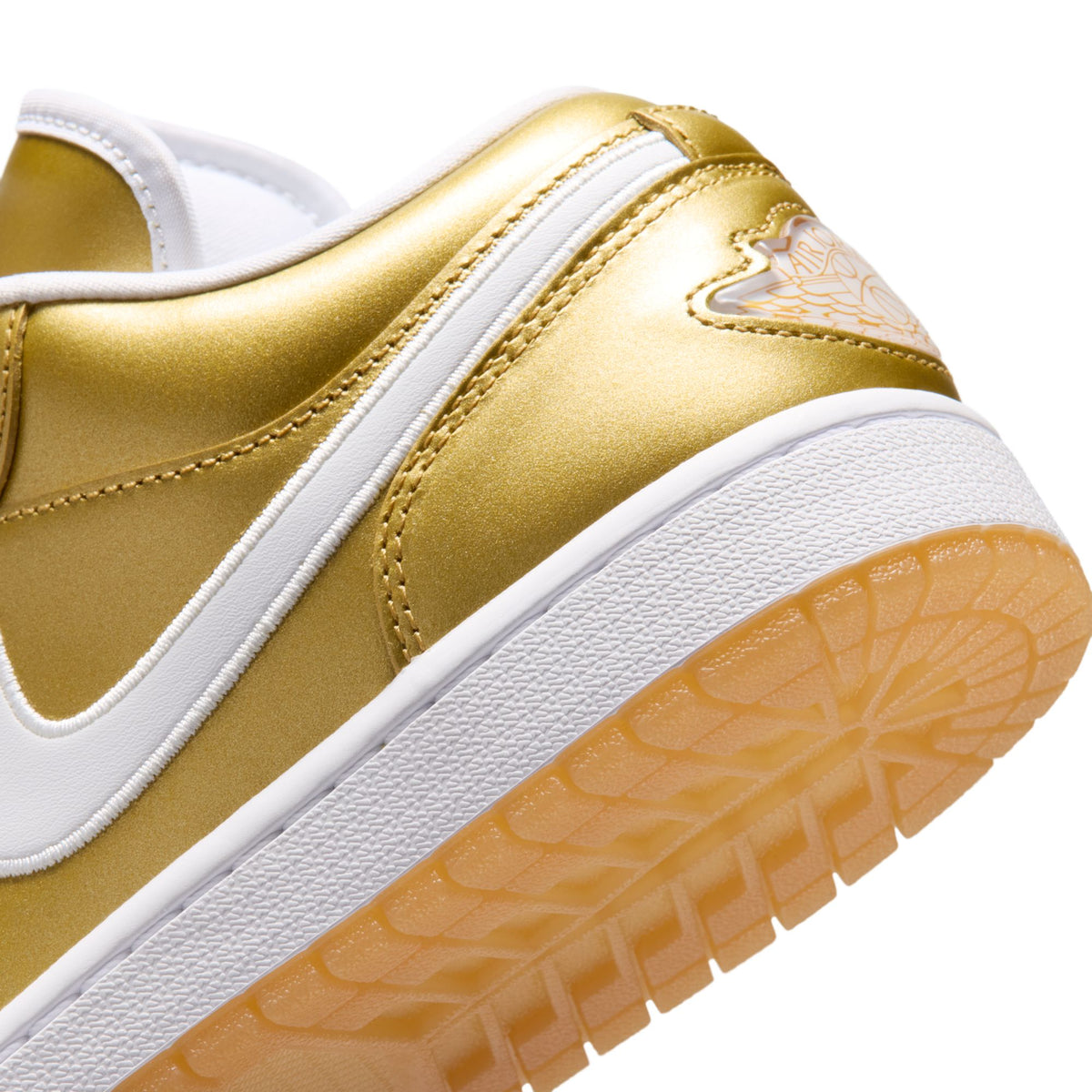 W Air Jordan 1 Low Gold/White/Gum Yellow IR2304-703