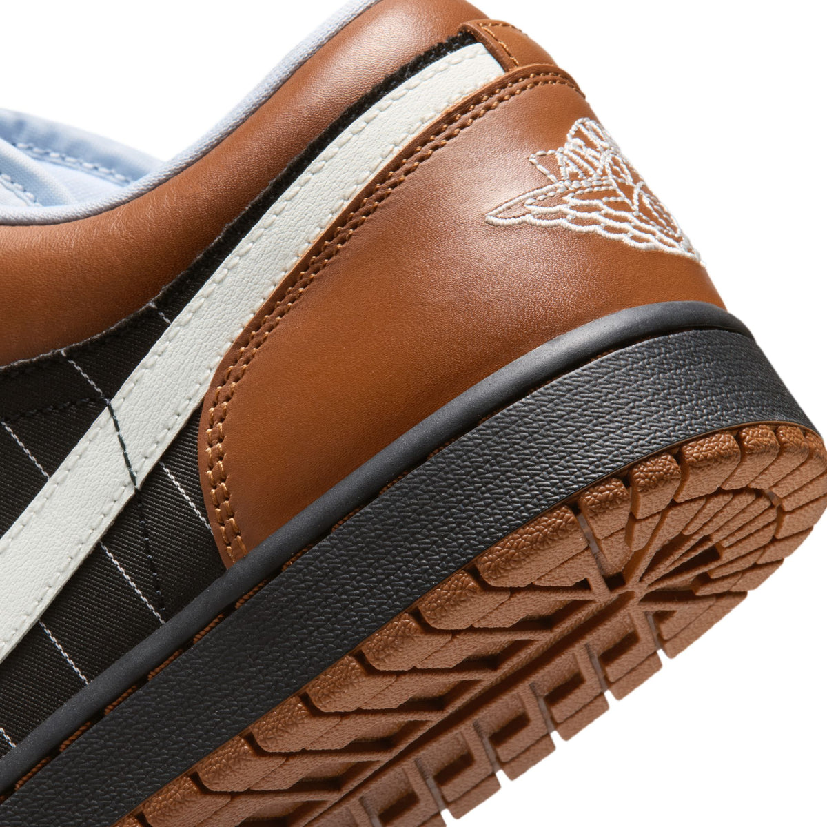 Air Jordan 1 Low SE Black/Sail/Lt British Tan IR7560-010