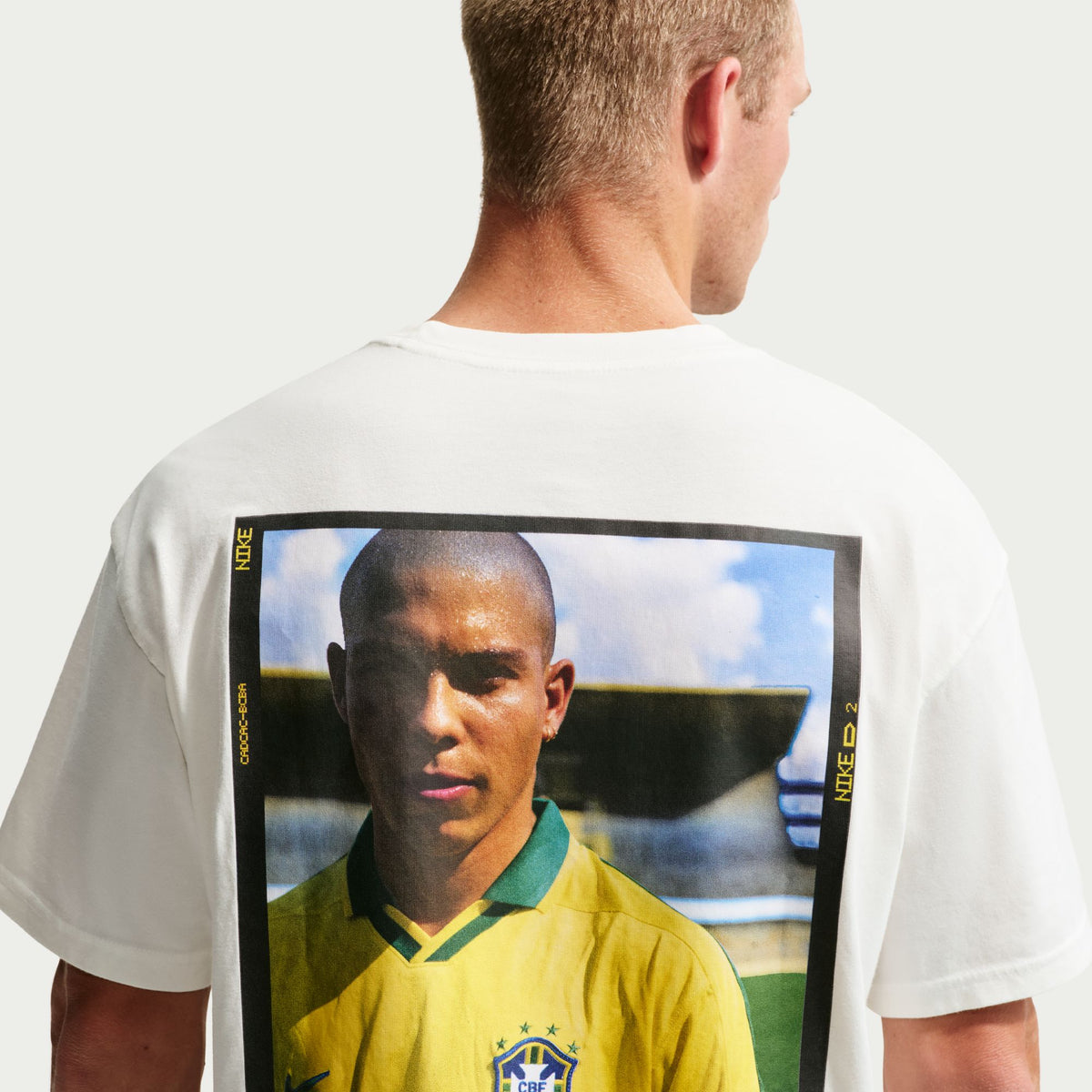 Ronaldo Nazario De Lima NSW "R9" T-Shirt Sail IU4473-133