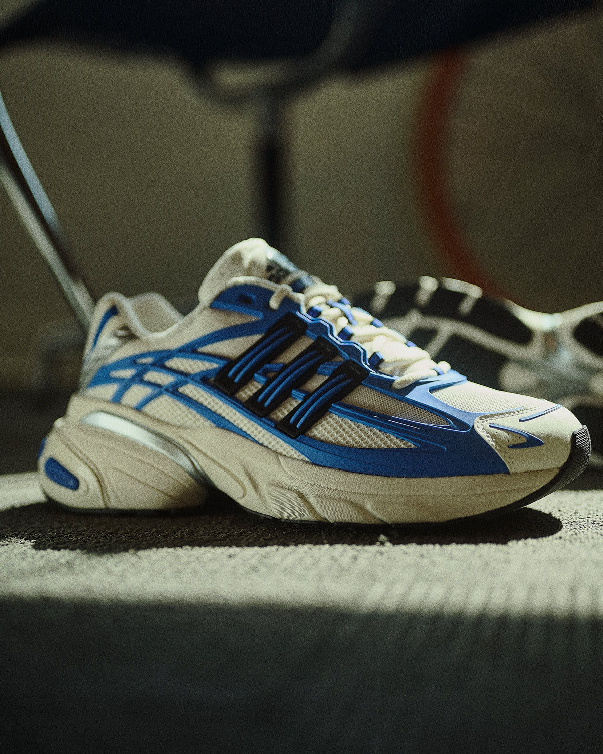 Adidas Adistar XLG 2.0 Hir Blue/Core Black/Off White