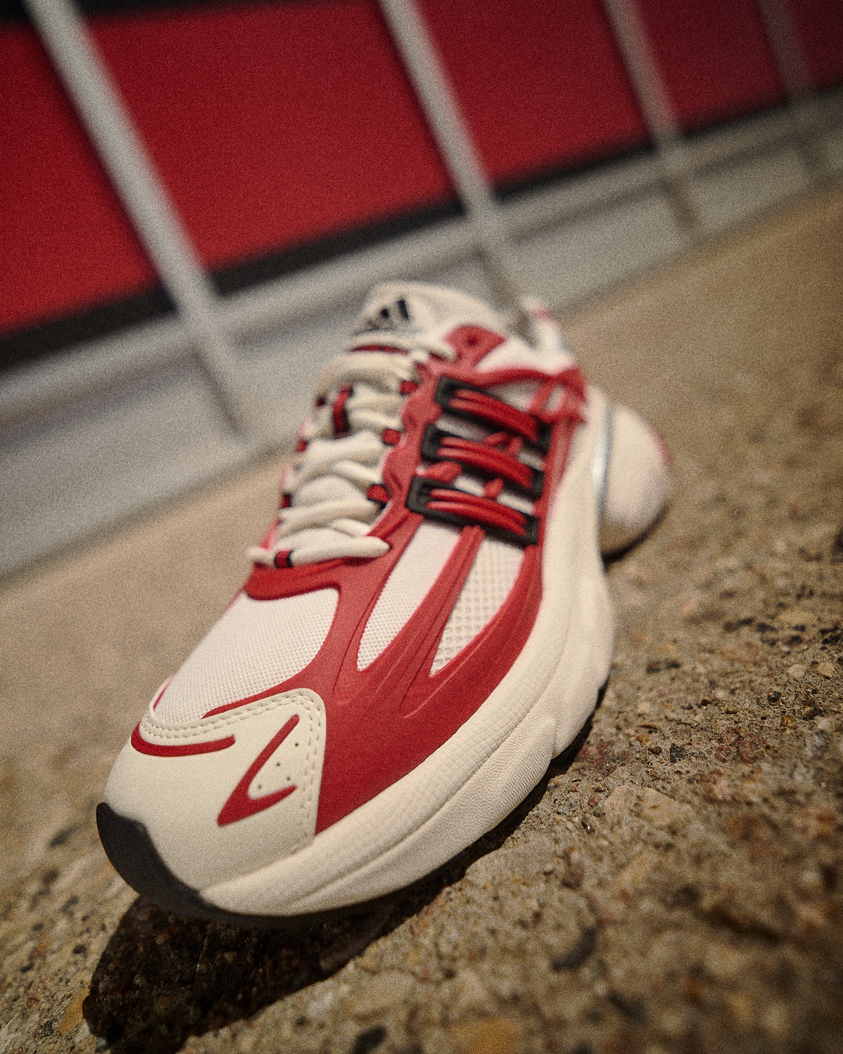 Adidas Adistar XLG 2.0 Power Red/Core Black/Off White