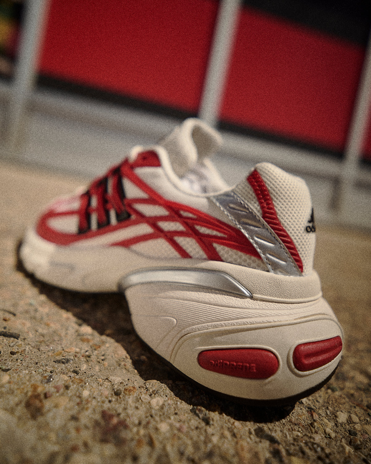 Adidas Adistar XLG 2.0 Power Red/Core Black/Off White