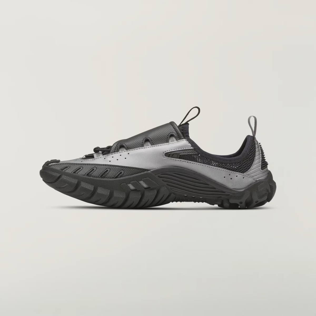 Adidas Pharrell Williams Virginia Water MOC Core Black/Iron Metallic/Silver Metallic