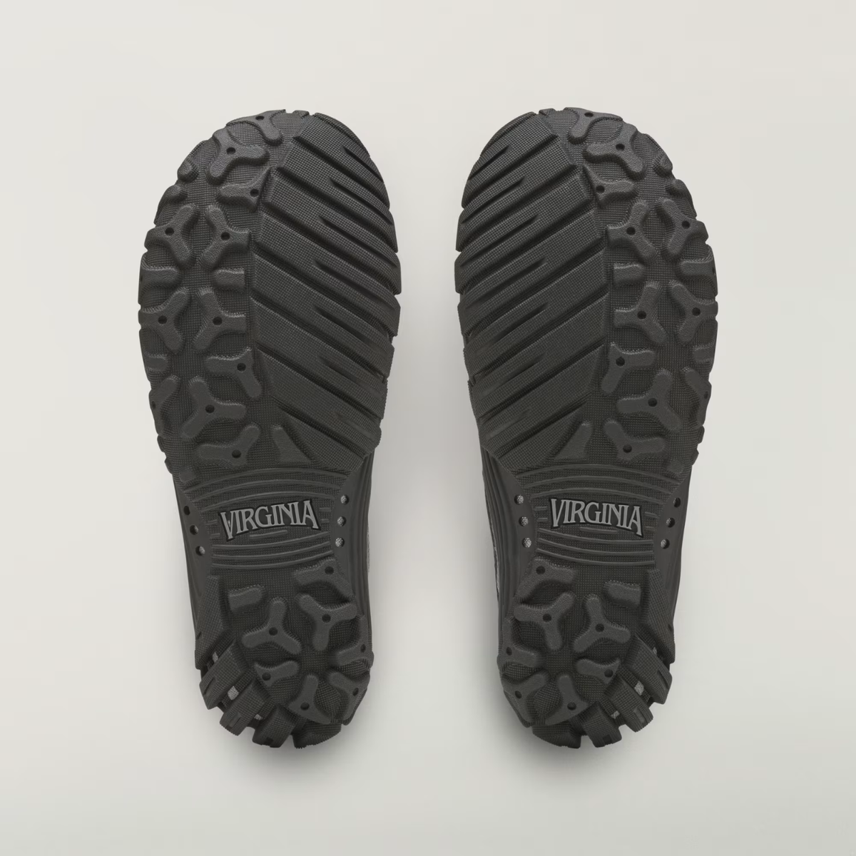 Adidas Pharrell Williams Virginia Water MOC Core Black/Iron Metallic/Silver Metallic