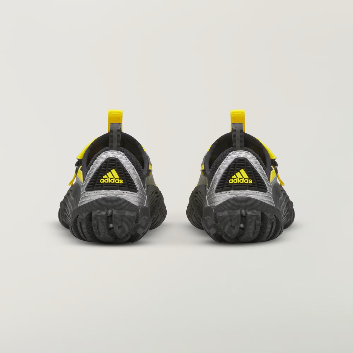 Adidas Pharrell Williams Virginia Water MOC Yellow/Core Black/Silver Metallic