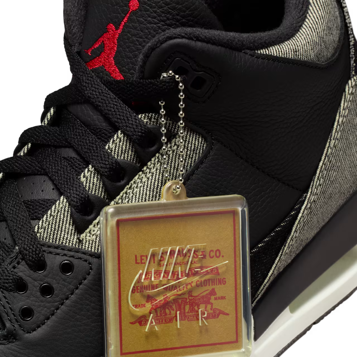 Air Jordan 3 X Levi's "Black and White" IR0914-400