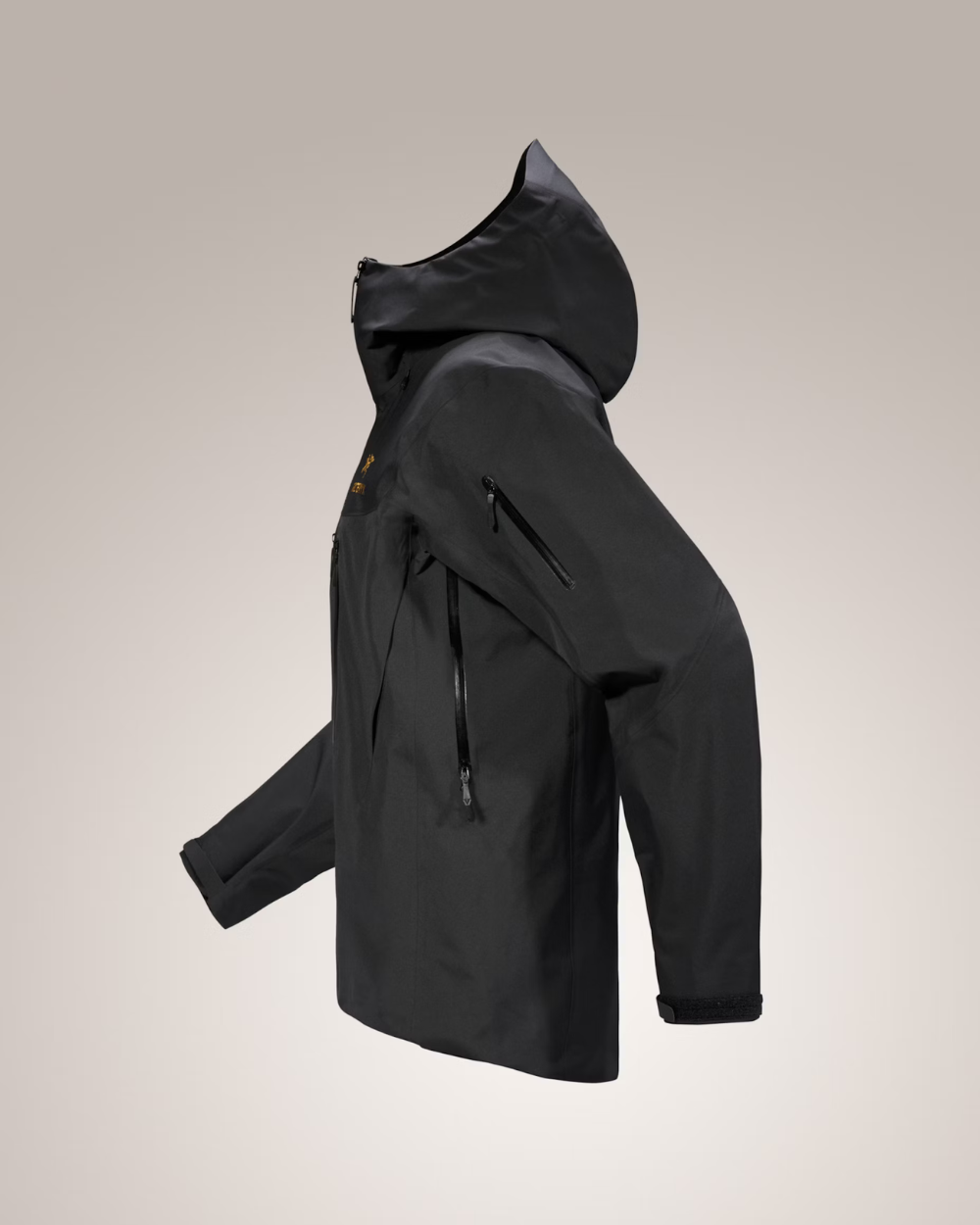 ARC'TERYX『Alpha SV Jacket』(24K Black) Arc'teryx Alpha SV Jacket - 24k Black (Made in Canada) (In Store