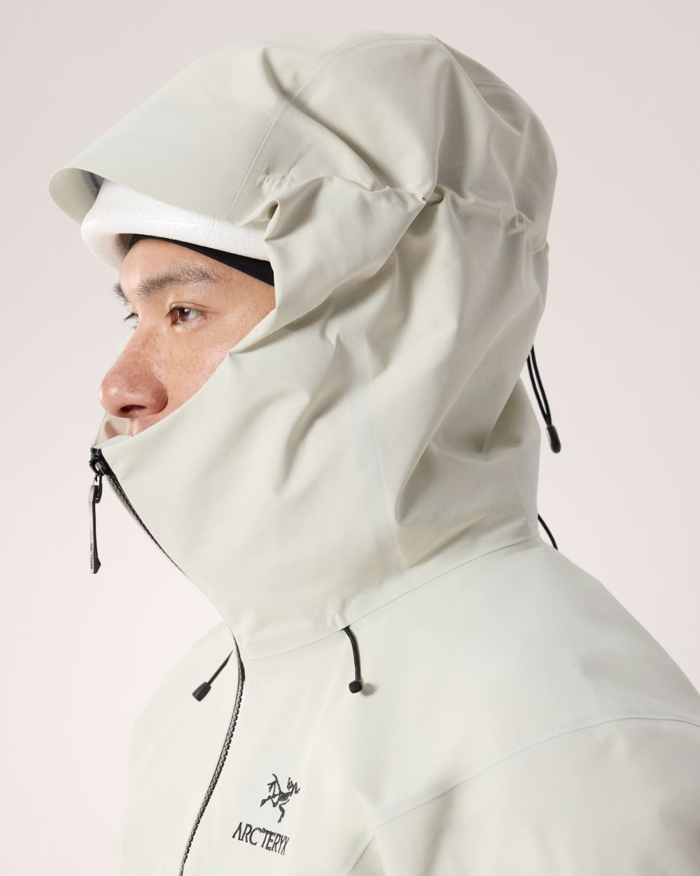 Arc'Teryx Alpha SV Jacket Sea Salt/Black