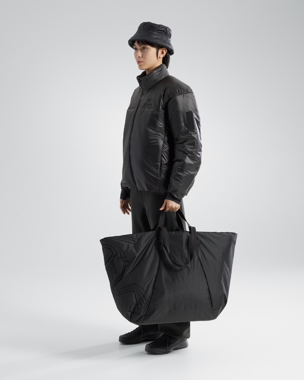 Arc'Teryx Ogee Insulated Tote - Black I Momentum - Momentum
