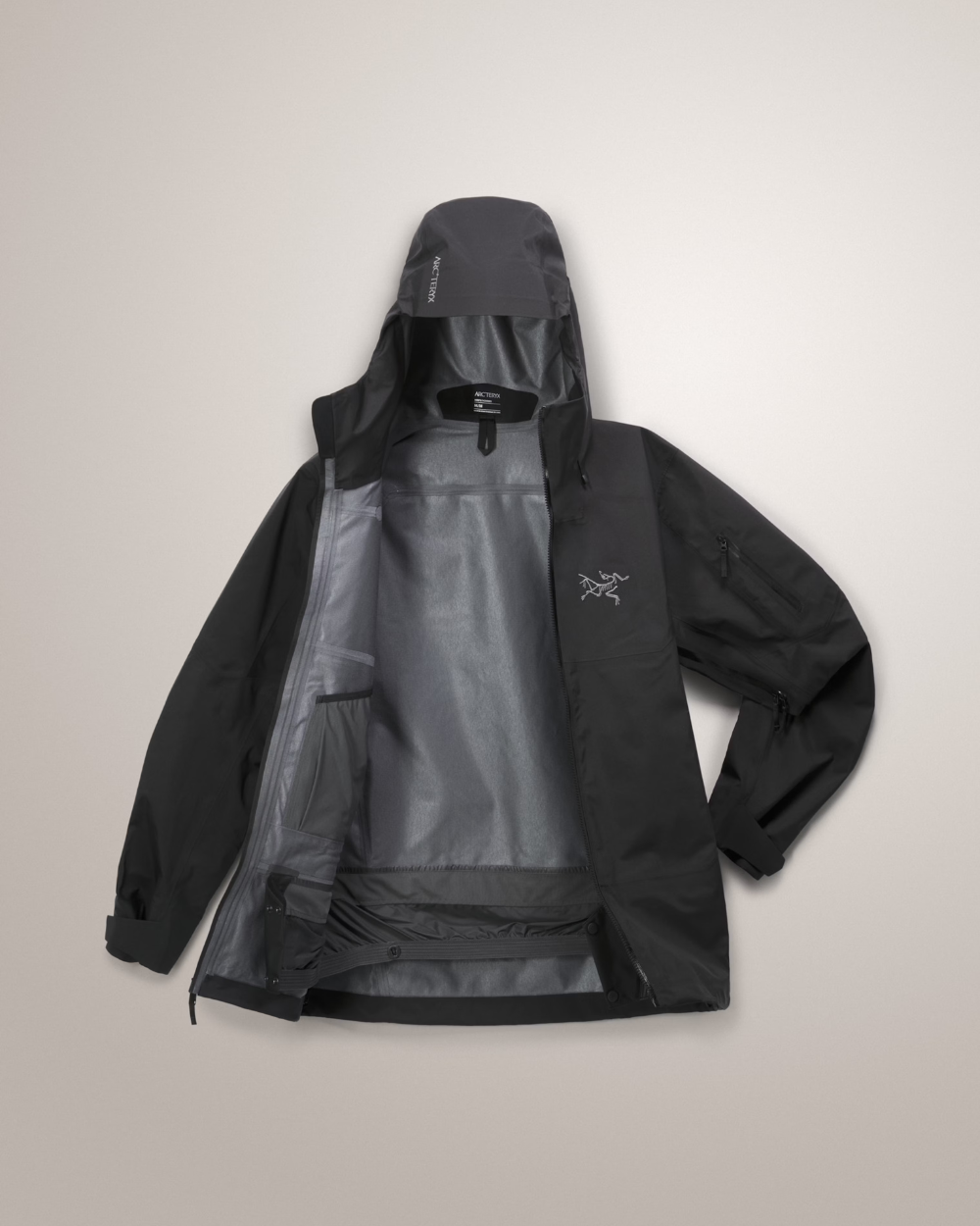 Arc'Teryx Sabre Jacket Black I Momentum - Momentum Clothing