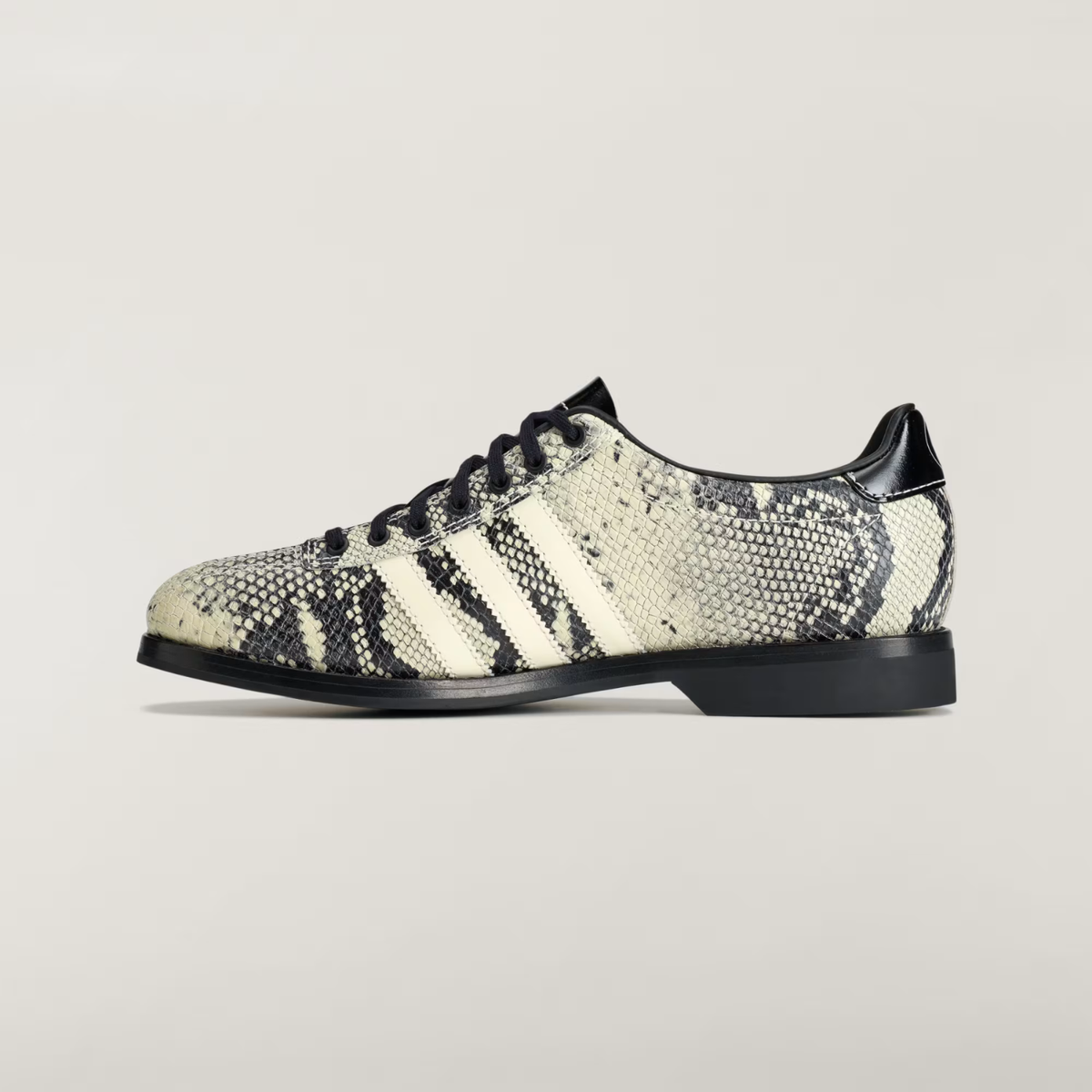 Braindead X Adidas Bowling Supplier Color/Cream White/Core Black KJ0662