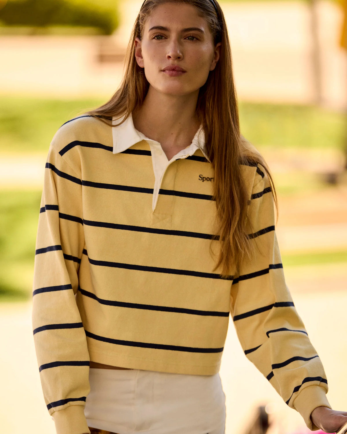 Sporty & Rich W Serif Logo Rugby Polo Almond/Navy
