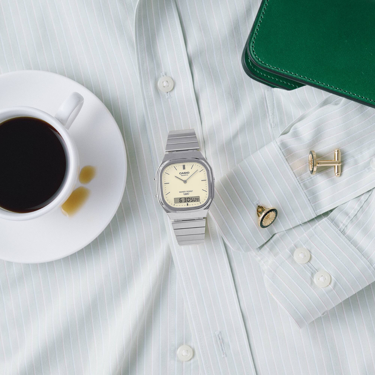 Casio Vintage AQ-240E-7A2 Watch