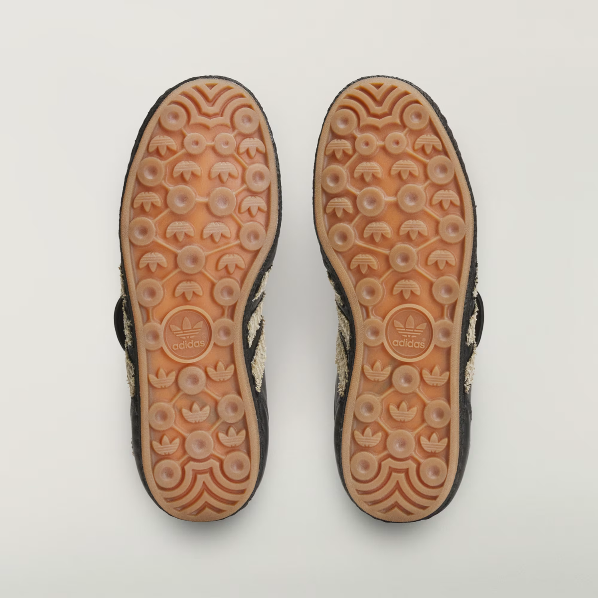 Clot Mundial by Edison Chen Trainers Core Black/Hemp