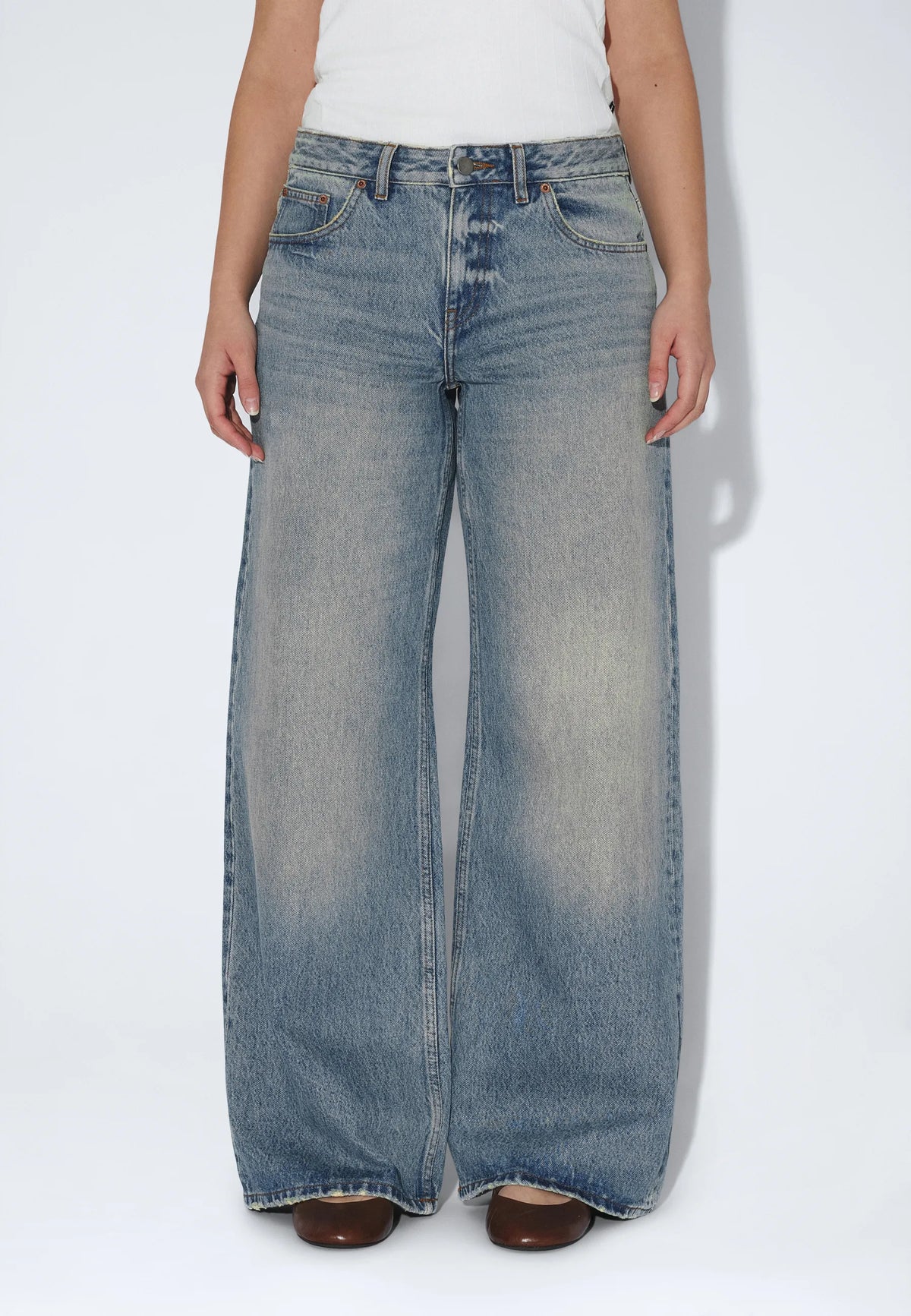 Dr.Denim W Rhue Low Wide Jeans Stream Sky Fade Vintage