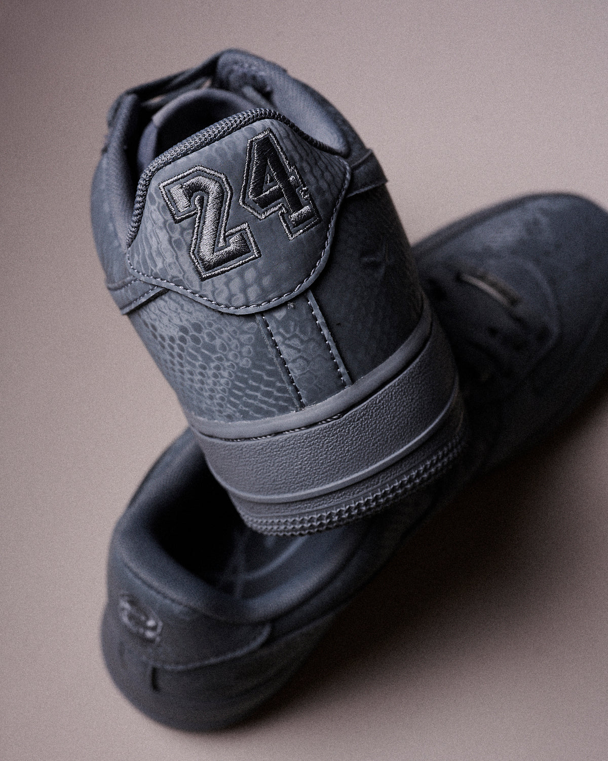 KOBE Air Force 1 Low Cool Grey/Wolf Grey IB0018-004