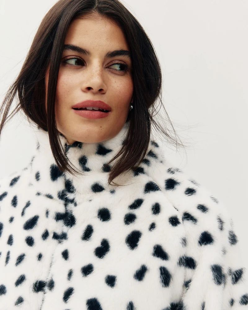 Kuwalla Tee W Tachette Faux Fur Zipup Dalmation Spots