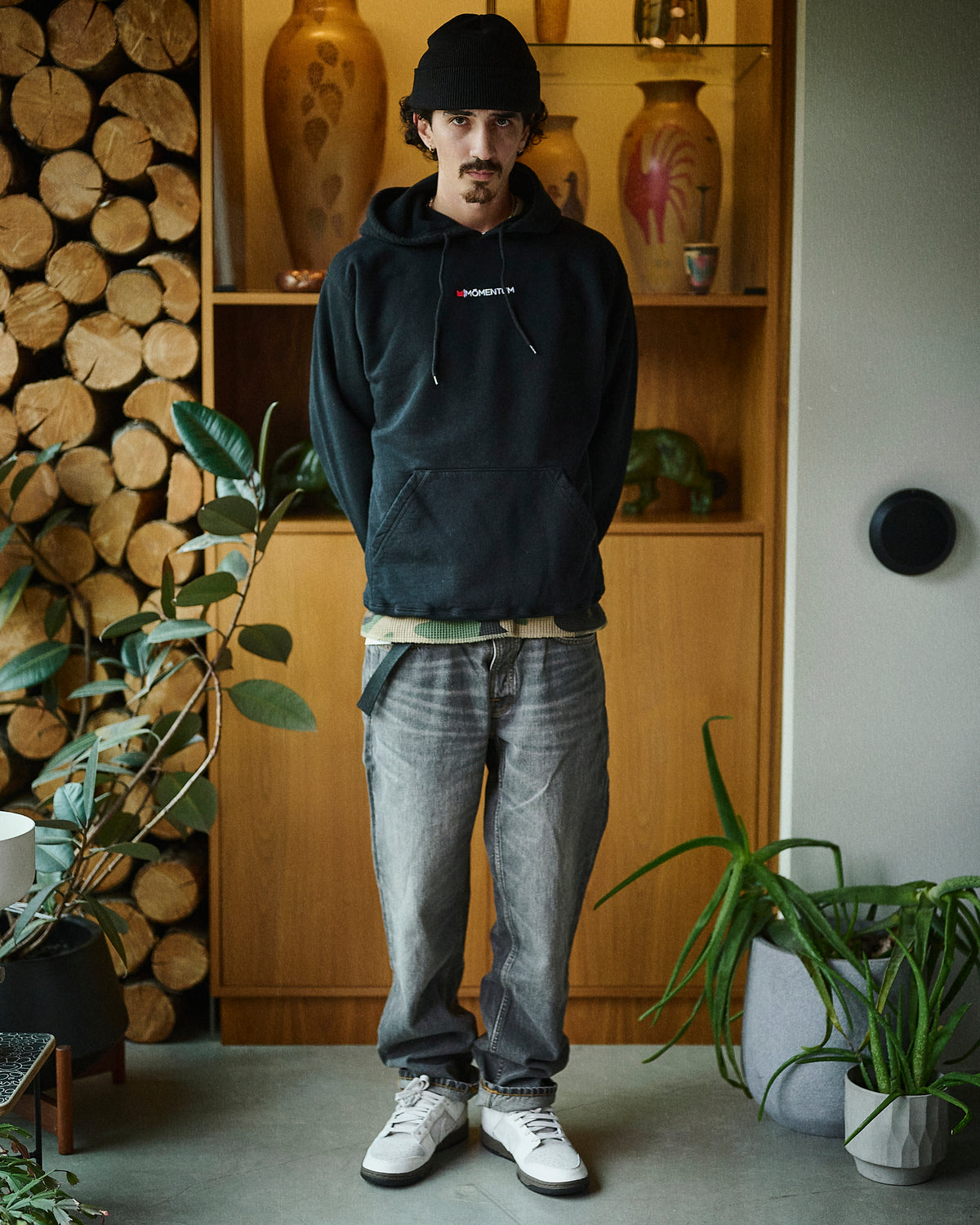 Momentum Basic Hoody Black