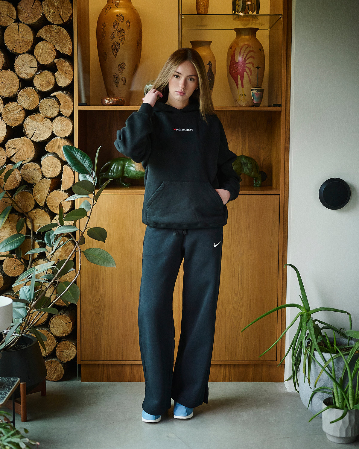Momentum Basic Hoody Black