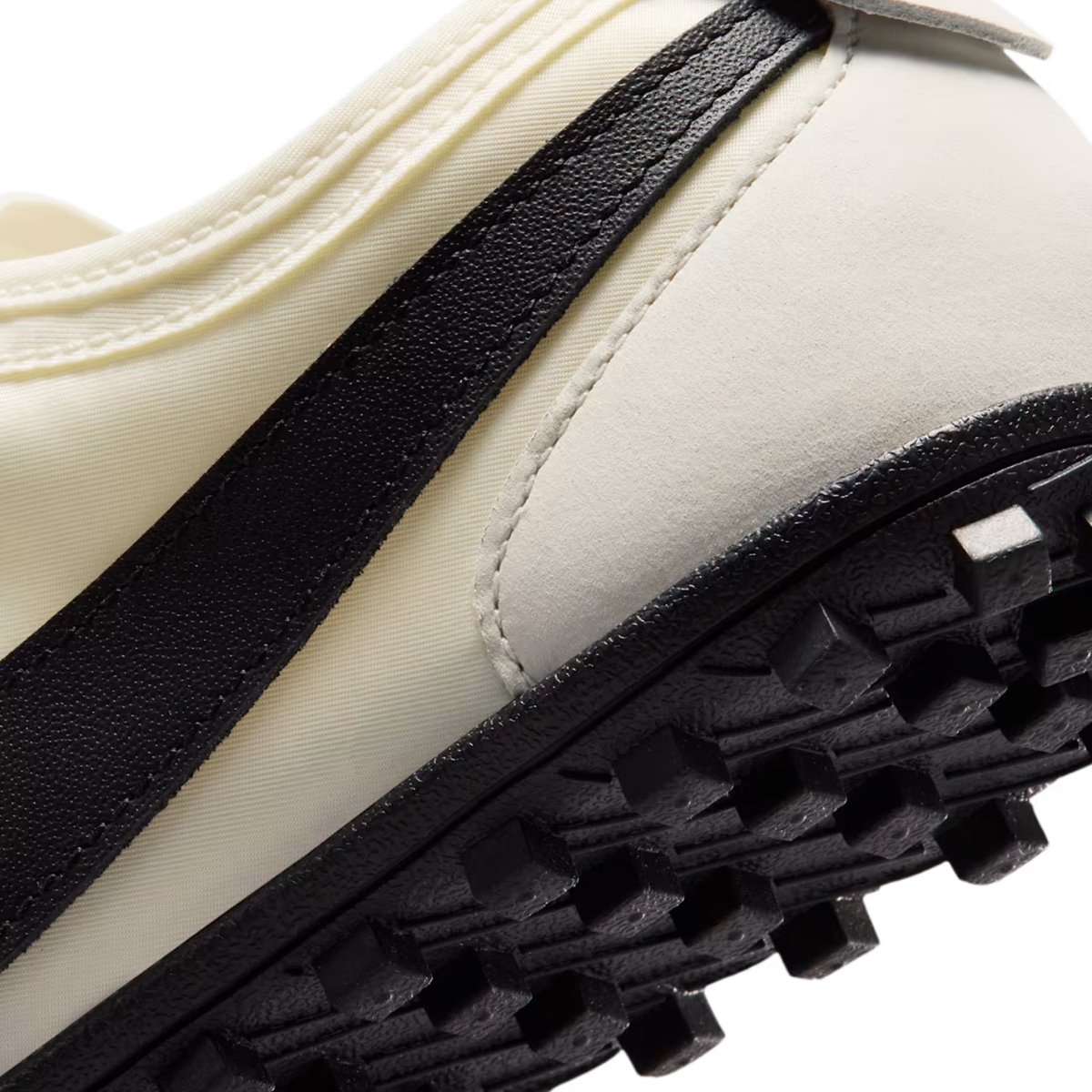 Nike W Moon Shoe OG SP Soft Pearl/Black II0407-001