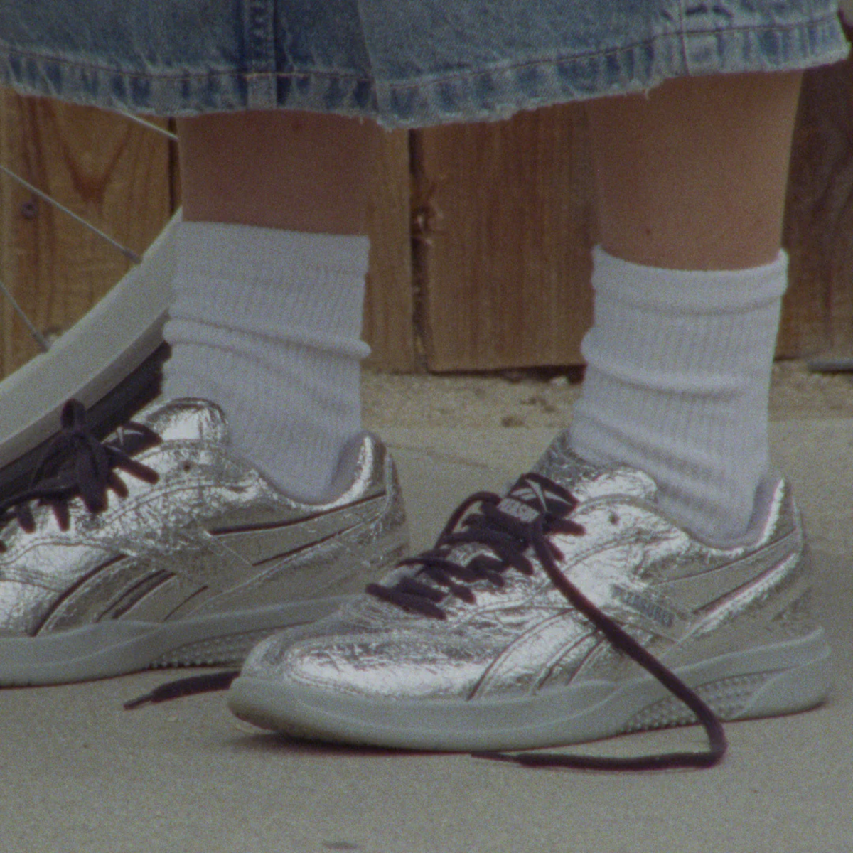PLEASURES X REEBOK Hammer Sreet Silver/Black