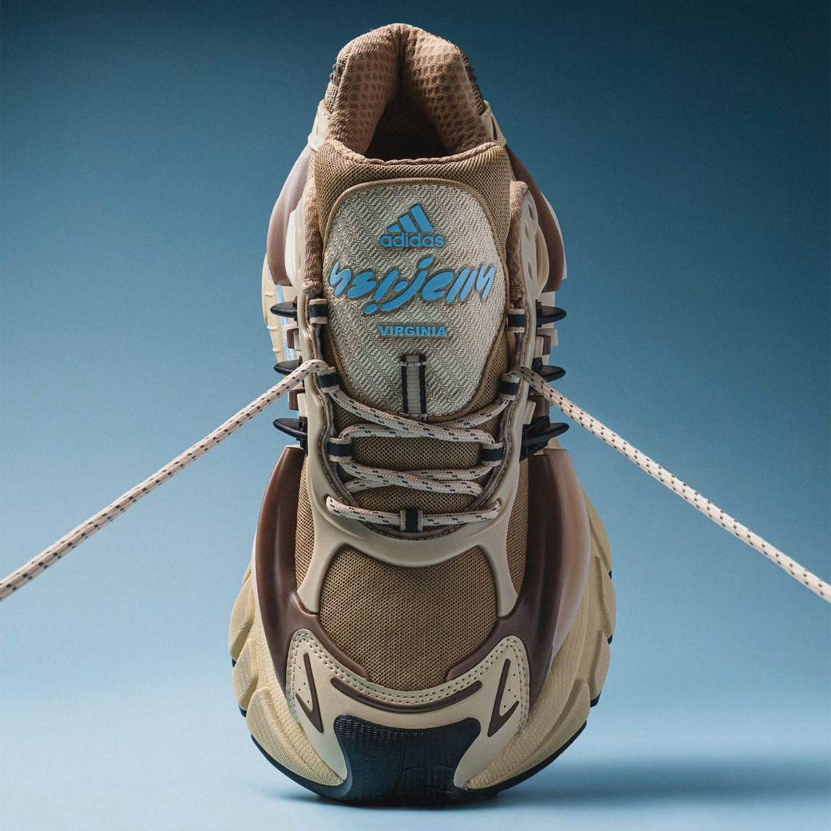 Pharrell William Adistar Jellyfish Crystal Sand/Trace Brown/Core Black 
