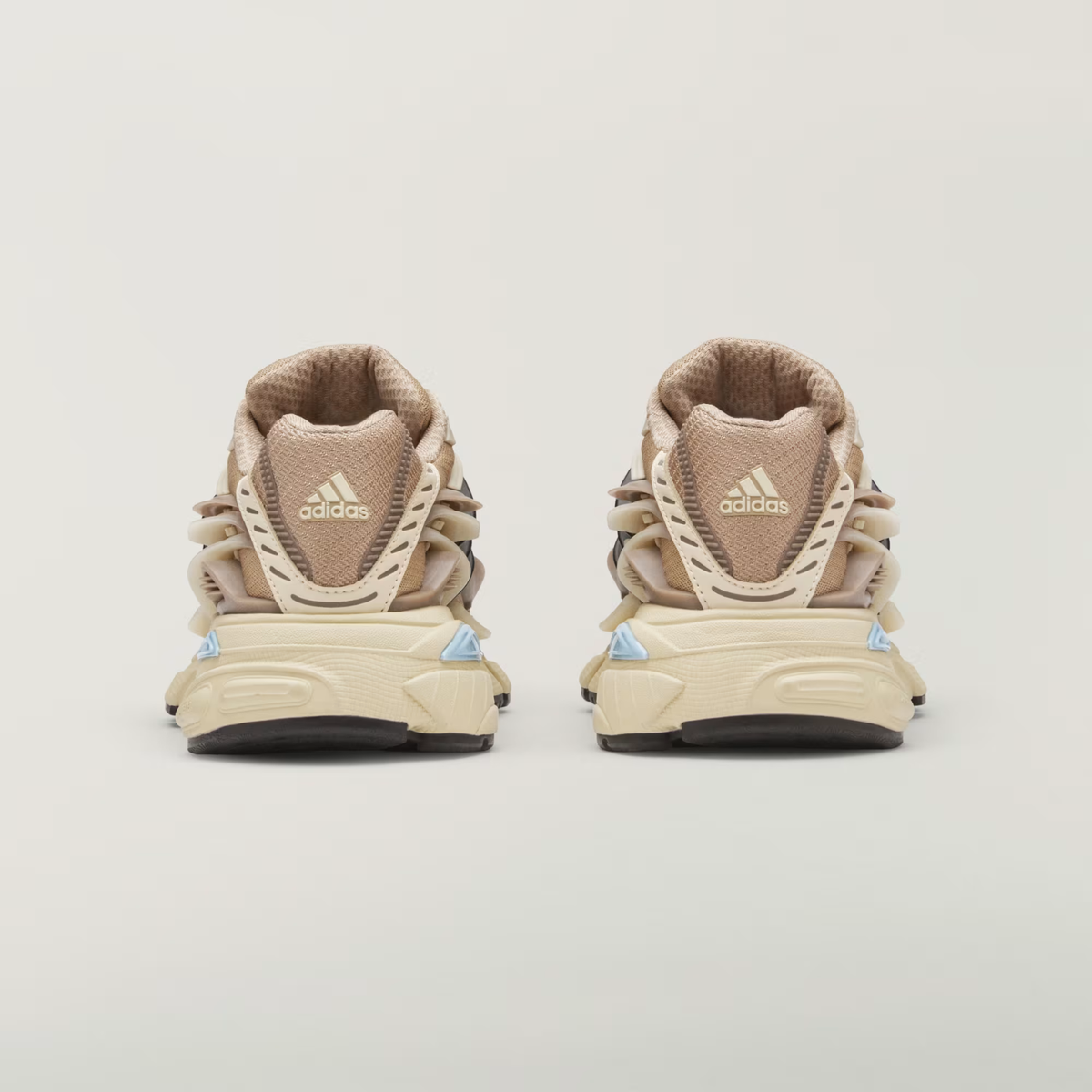 Pharrell William Adistar Jellyfish Crystal Sand/Trace Brown/Core Black 