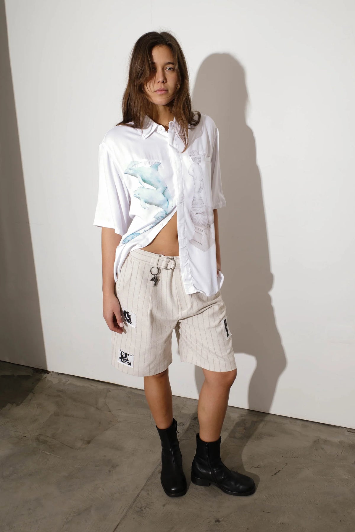ORNAMENTS BUTTON UP