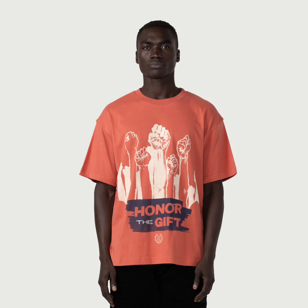 DIGNITY SS TEE