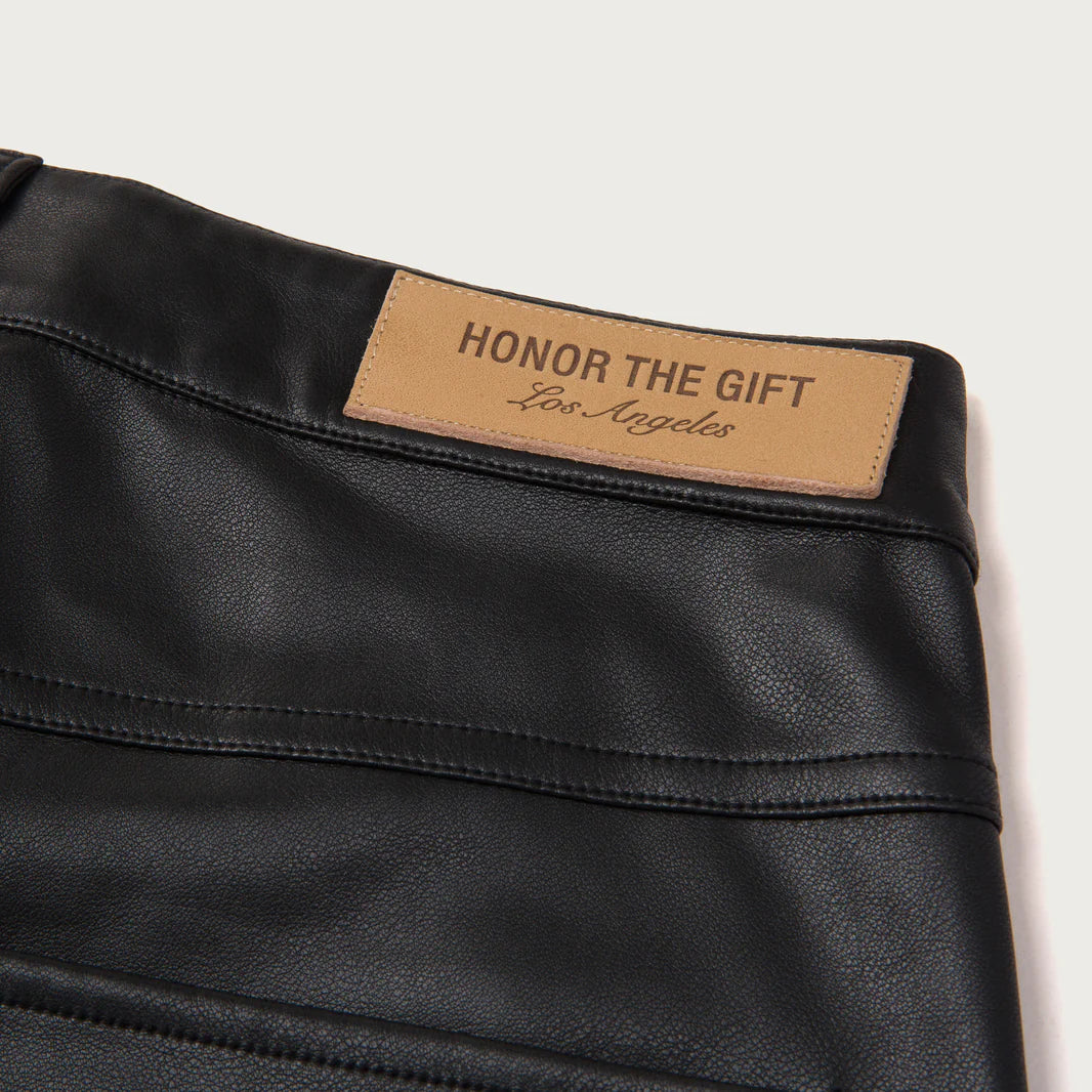 W VEGAN LEATHER SHORT