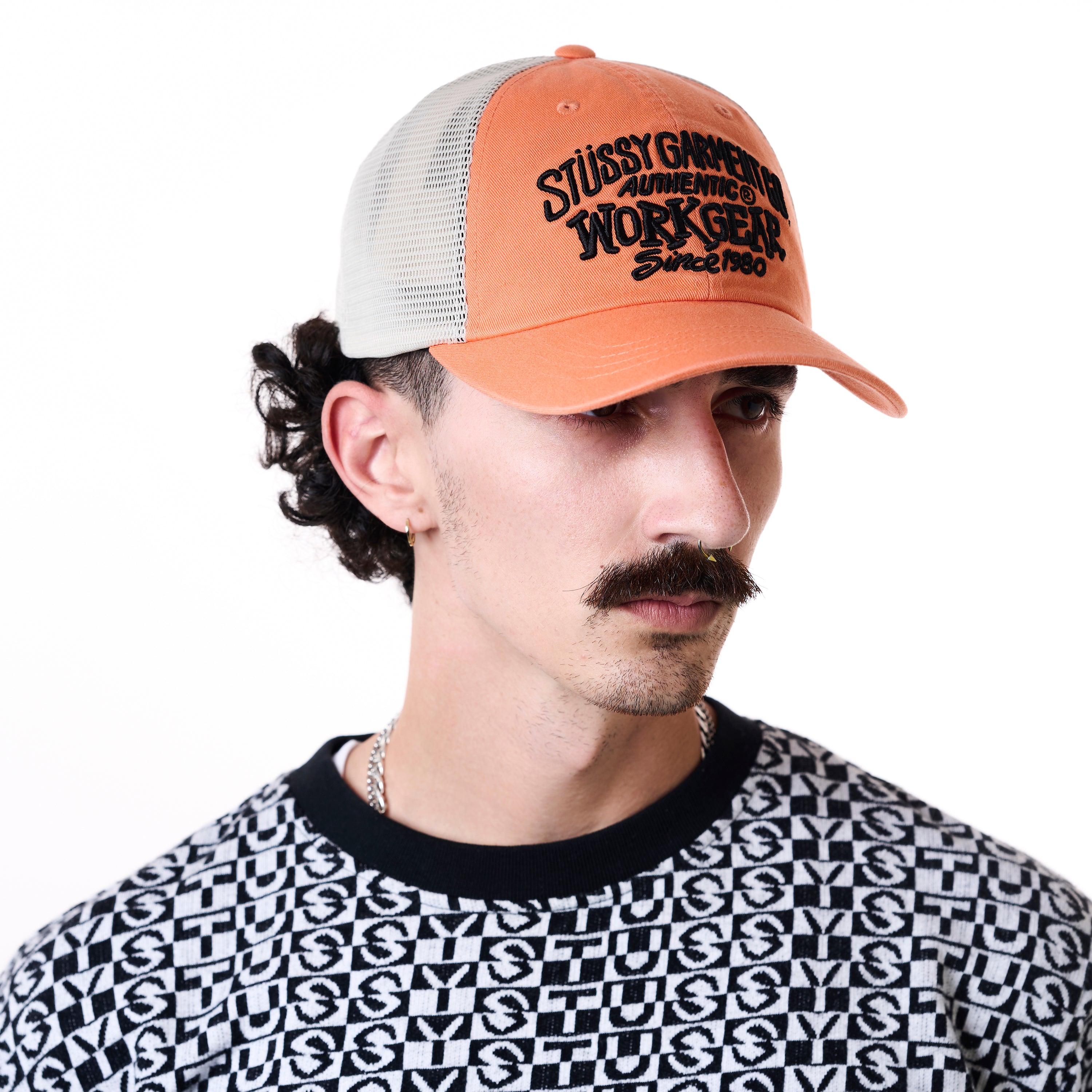 Low Profile Trucker Athletic Cap - Black – Feature