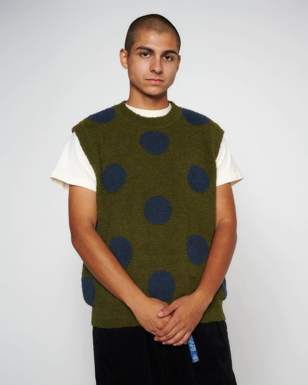 Knit sweater vest shop