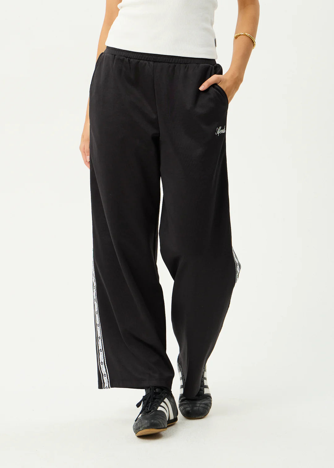 Afends W Thorn Bound Sweat Pants Black I Momentum - Momentum Clothing Afends W Thorn Bound Sweat Pants Black I Momentum - Momentum Clothing