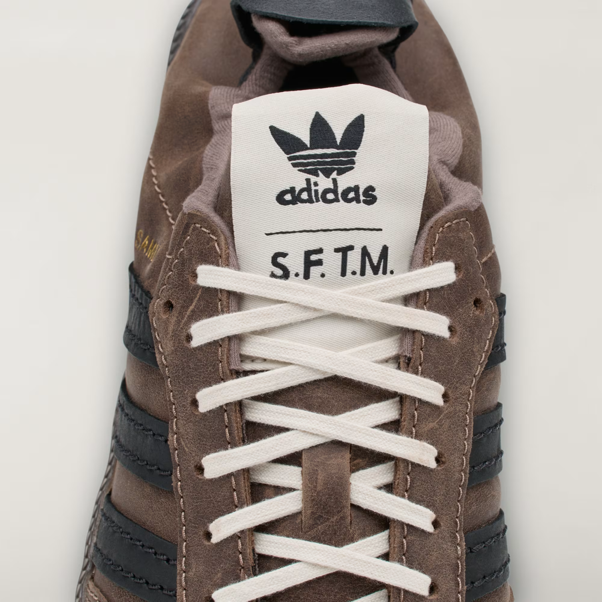 W Samba OG X Song For The Mute Brown/Core Black/Gold Metallic