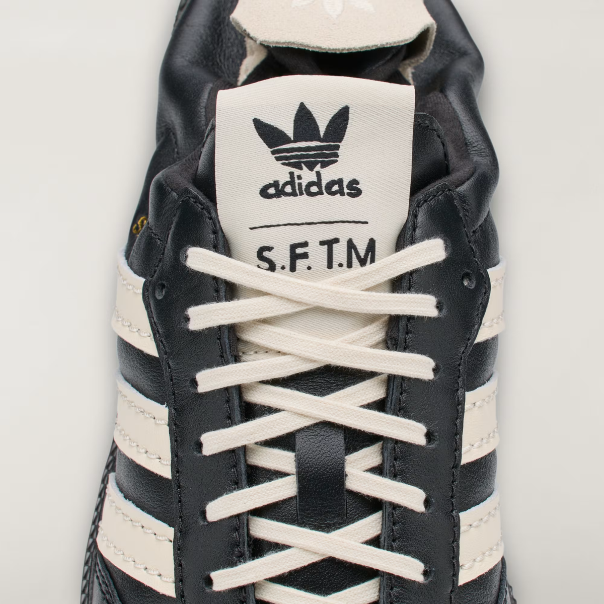 W Samba OG X Song For The Mute Core Black/Cream White/Gold Metallic 