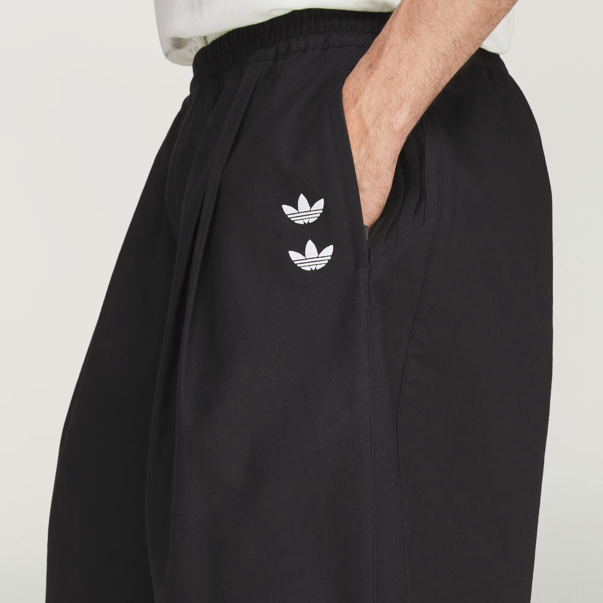 Willy Chavarria Long Twill Short Black