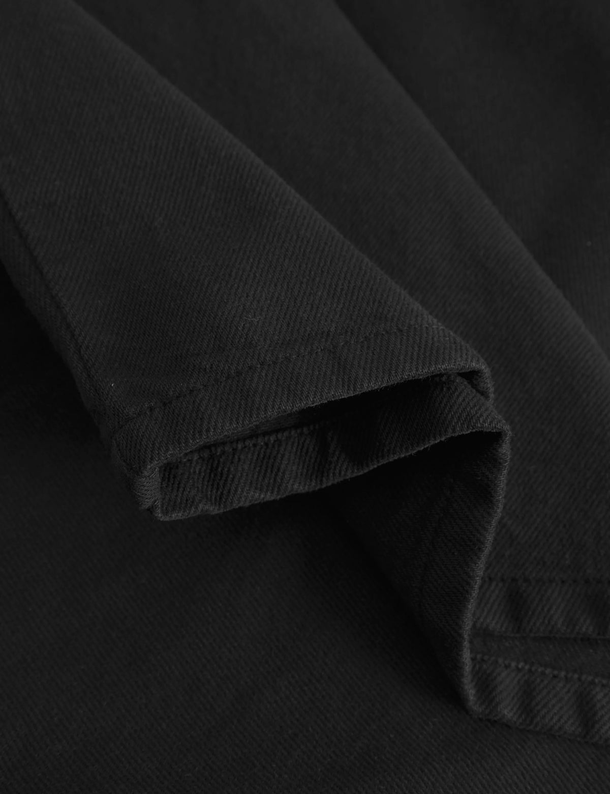 Forét Clay Twill Shorts Black