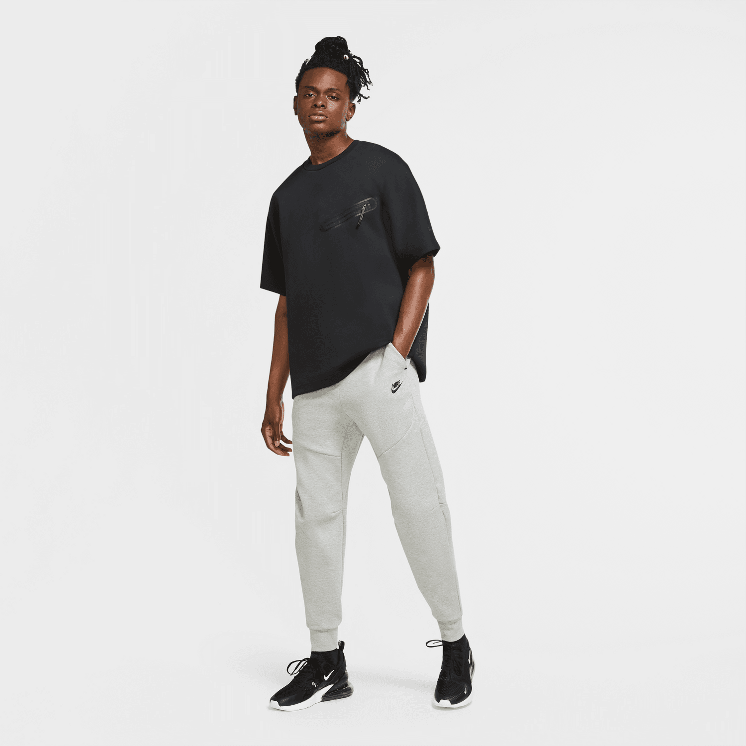 Nike sportswear 2025 tech joggers