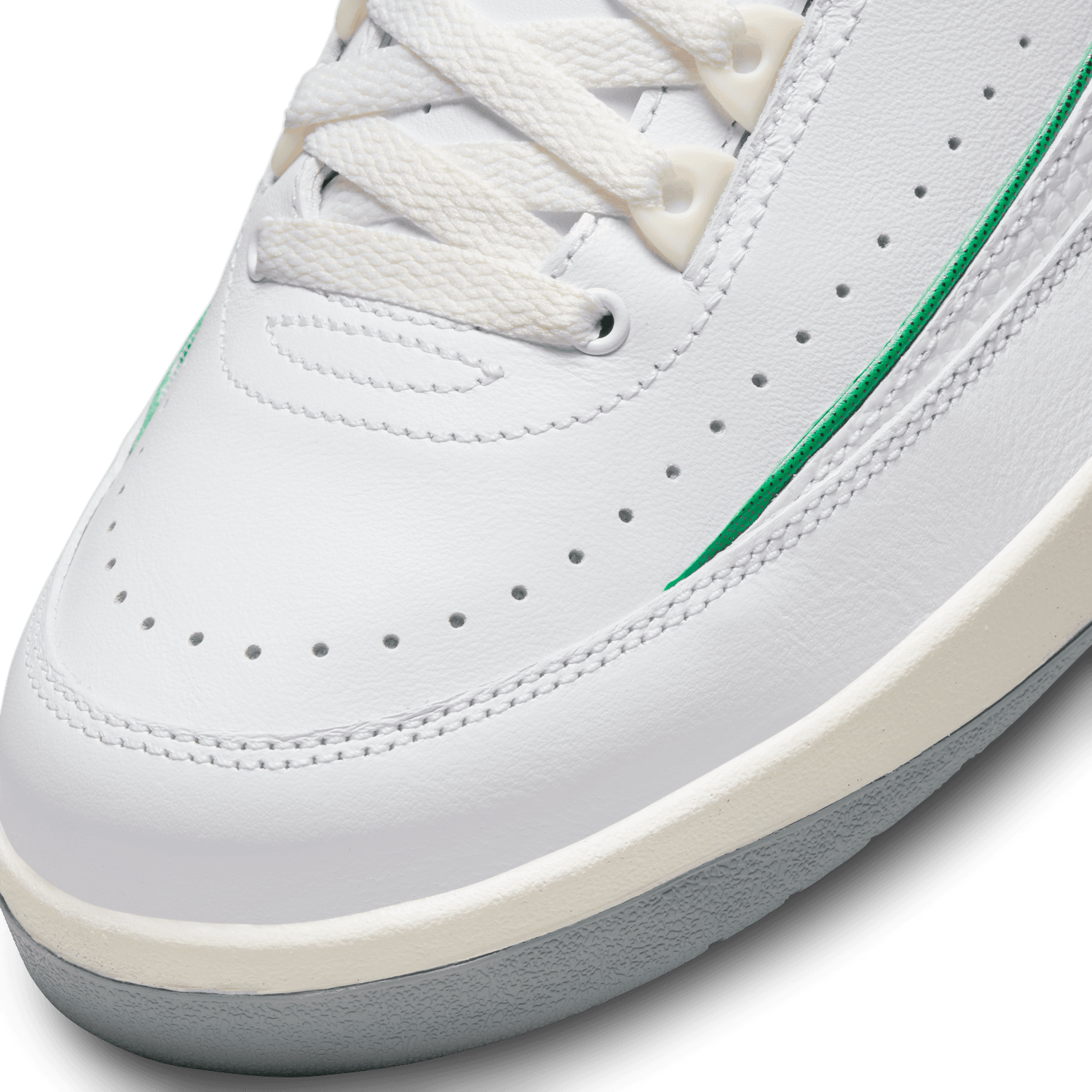 AIR JORDAN 2 RETRO - WHITE / LUCKY GREEN DR8884-103 I MOMENTUM