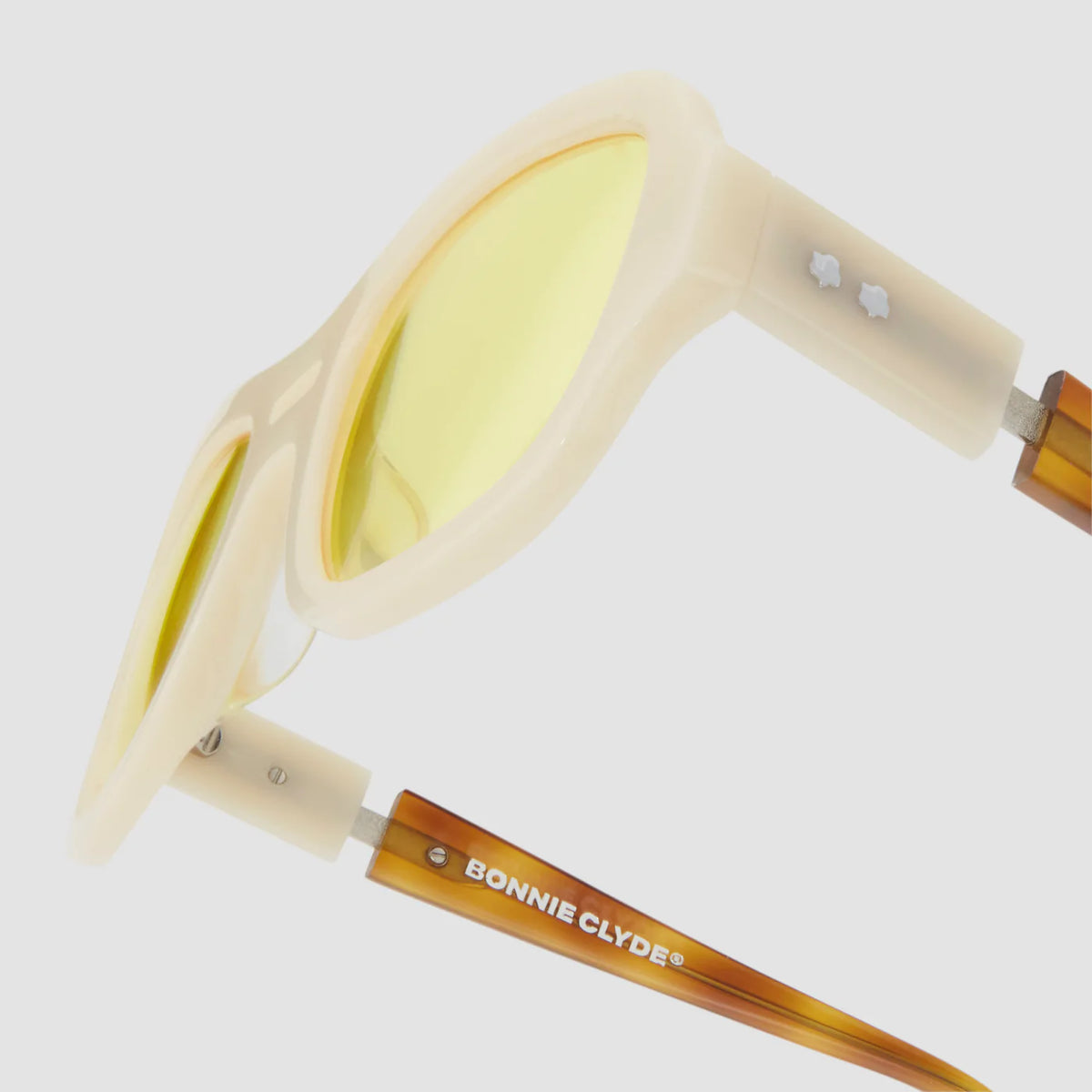 MANIAC SUNGLASSES - CREAM & YELLOW TINT