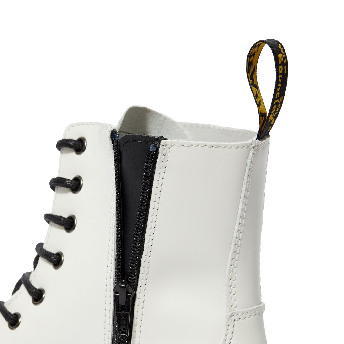 JADON SMOOTH LEATHER PLATFORM - WHITE | DR. MARTENS - Momentum